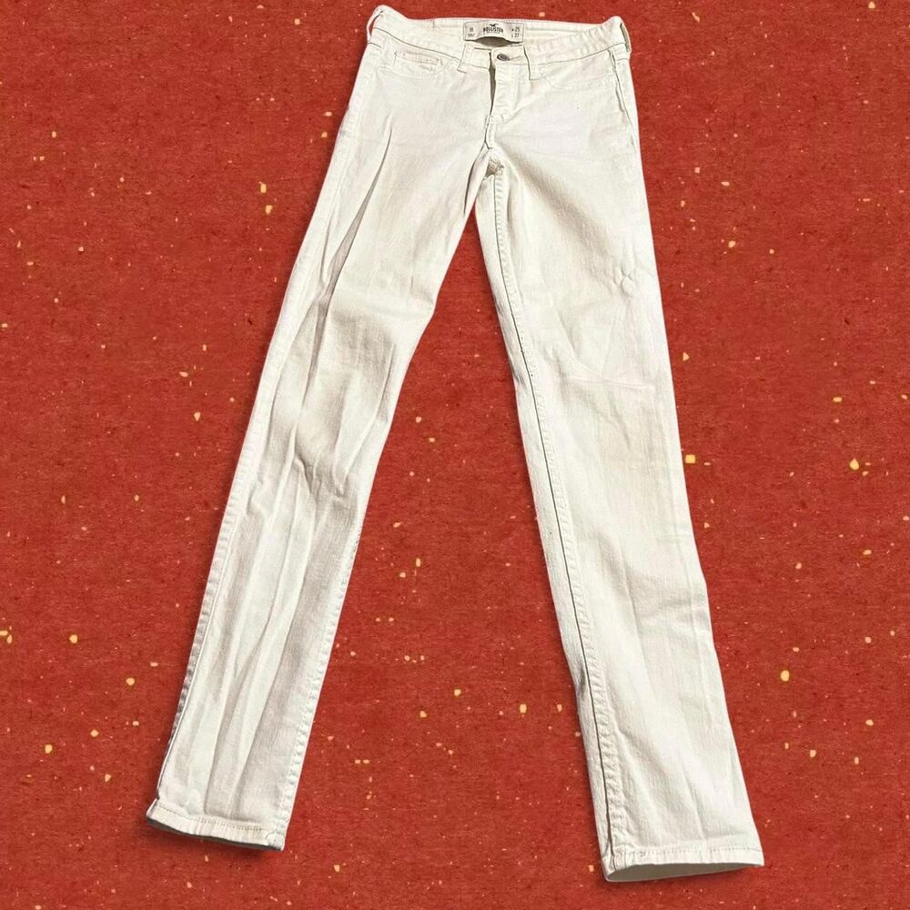 White skinny jeans
